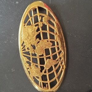 Vintage Gold Tone JJ Globe Brooch